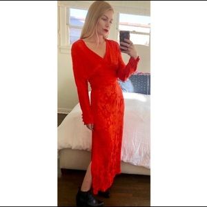 ZARA
Jacquard Dress With Knot